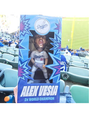 Los Angeles Dodgers SGA Alex Vesia 2x World Champion Bobblehead Starlux